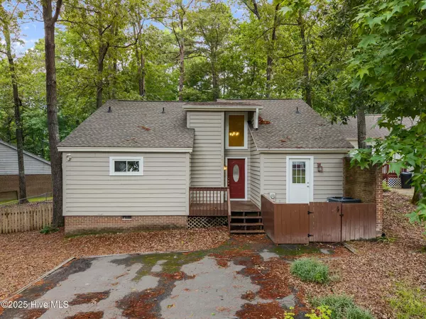 968 S Bay DR, Sanford, NC 27332