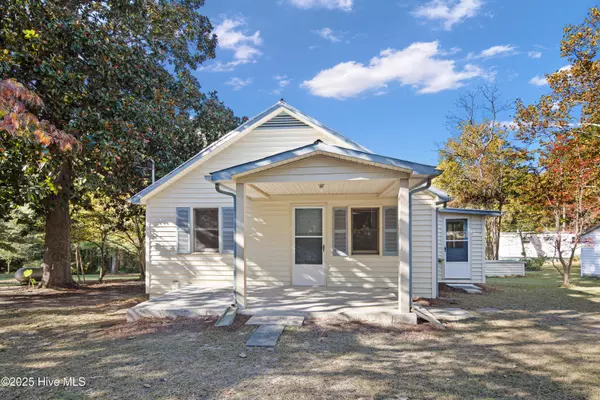 663 Possum Holler RD, Eagle Springs, NC 27242