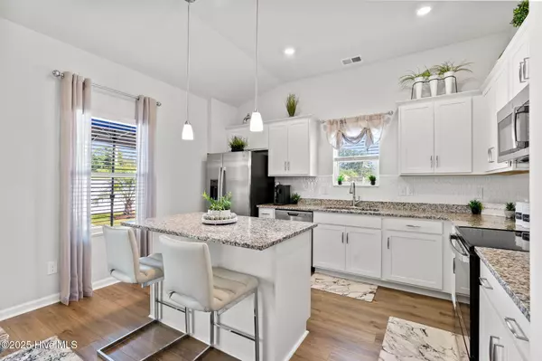 Calabash, NC 28467,340 Mayflower DR NW