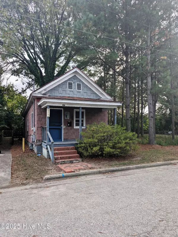 912 Atlantic ST E, Wilson, NC 27893