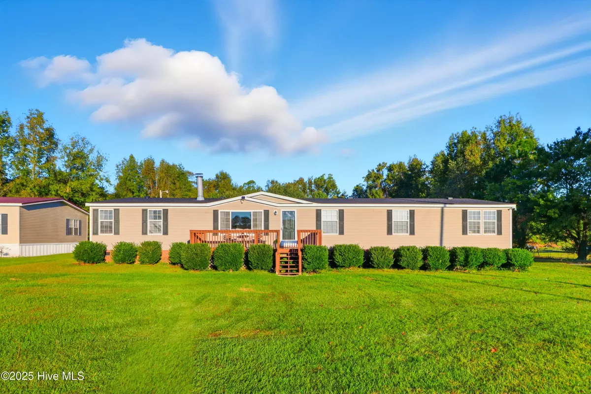 Mount Olive, NC 28365,1740 Dobbersville RD