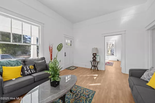 Robersonville, NC 27871,306 W 2nd ST