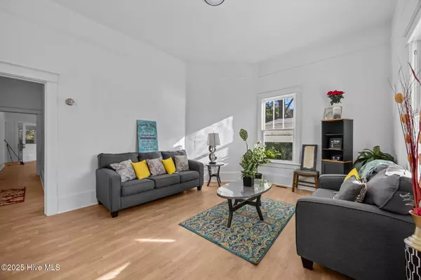 306 W 2nd ST, Robersonville, NC 27871