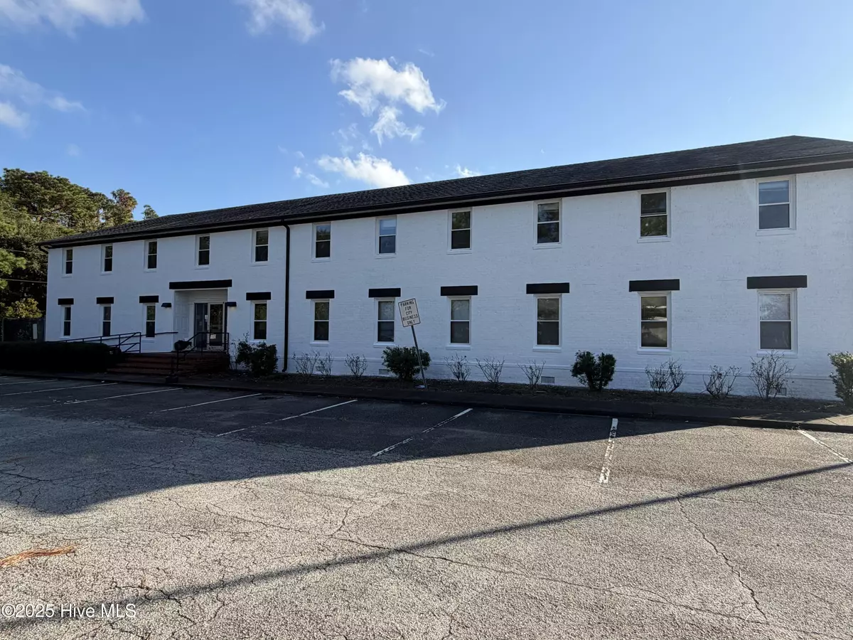 Wilmington, NC 28412,2451 College Road RD