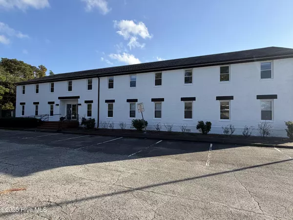 2451 College Road RD, Wilmington, NC 28412