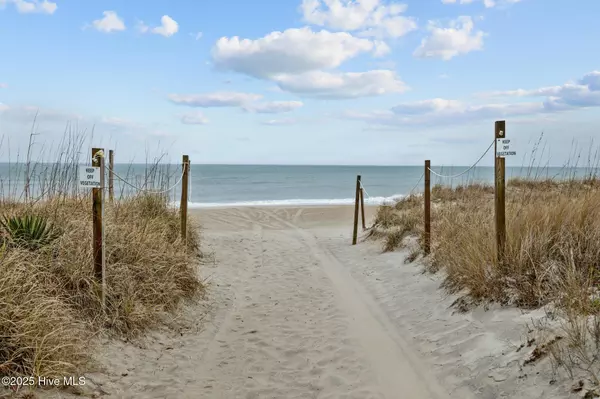 Salter Path, NC 28512,1374 Salter Path RD #B
