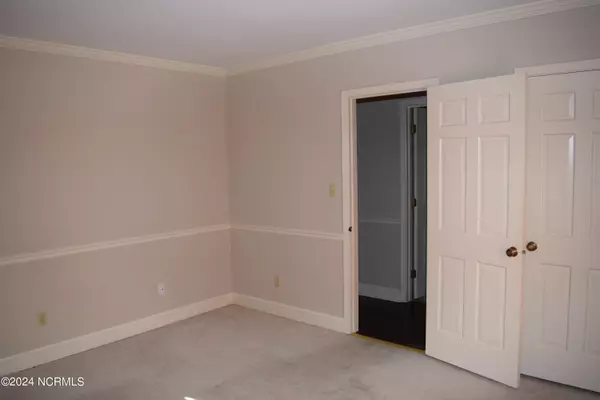 Pinehurst, NC 28374,120 Racquet LN
