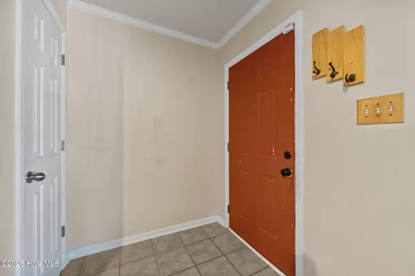 Jacksonville, NC 28540,27 E Doris AVE #207