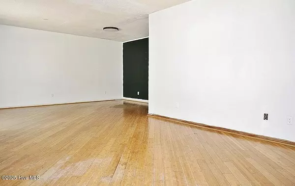 Hampstead, NC 28443,396 Hickory Point RD