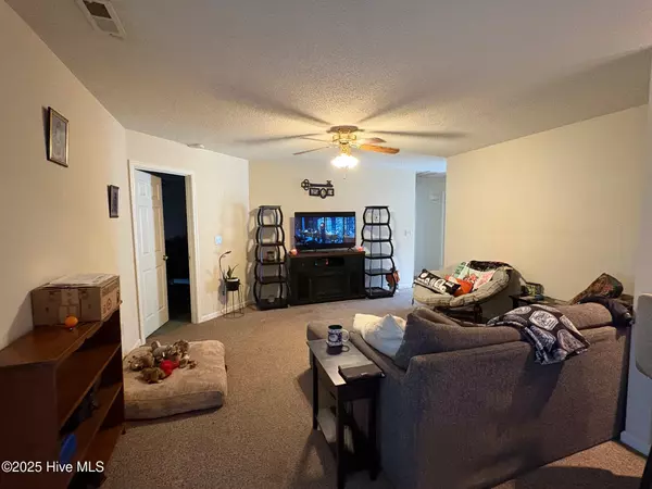 Elizabeth Cty, NC 27909,103 W Heron CT