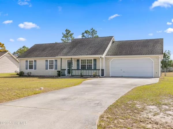 Hubert, NC 28539,202 Dayrell DR