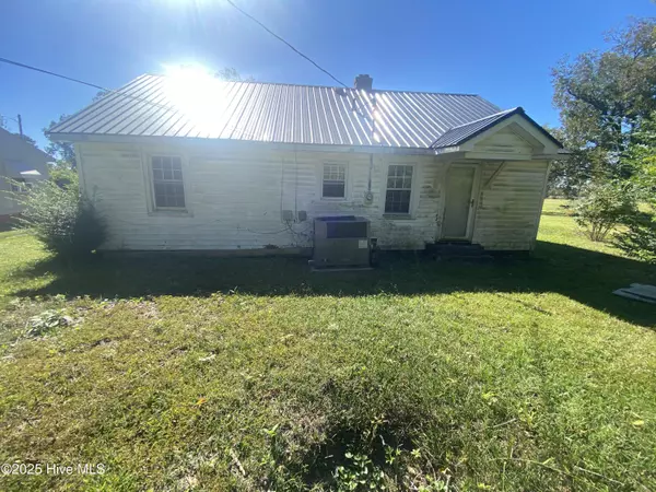 Kinston, NC 28504,2511 Register DR