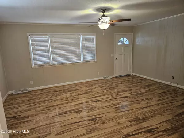 Clinton, NC 28328,2015 Wilson RD