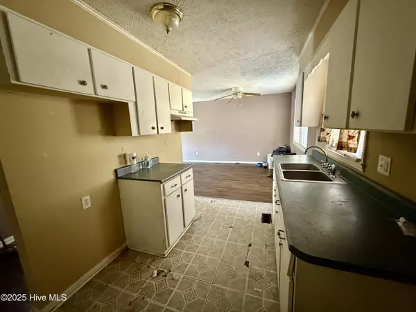 Rockingham, NC 28379,906 Cypress ST