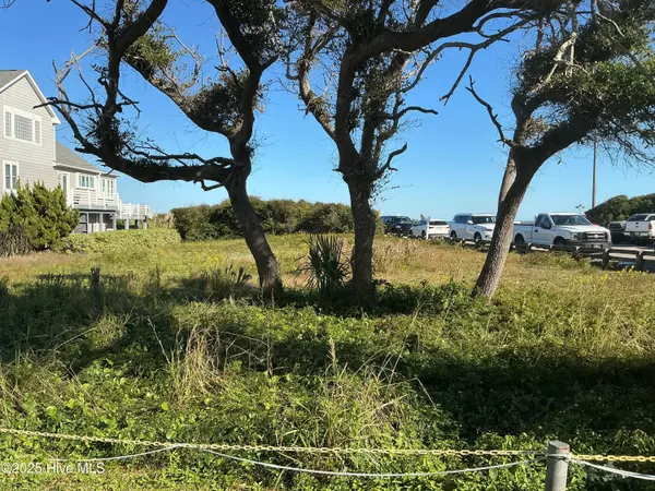 402 Fort Fisher BLVD N, Kure Beach, NC 28449