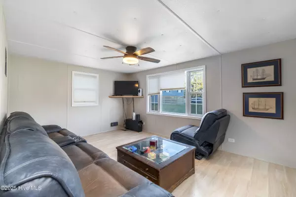 Moyock, NC 27958,114 Trout ST