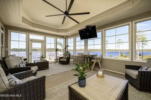 Aurora, NC 27806,307 Paradox Point DR