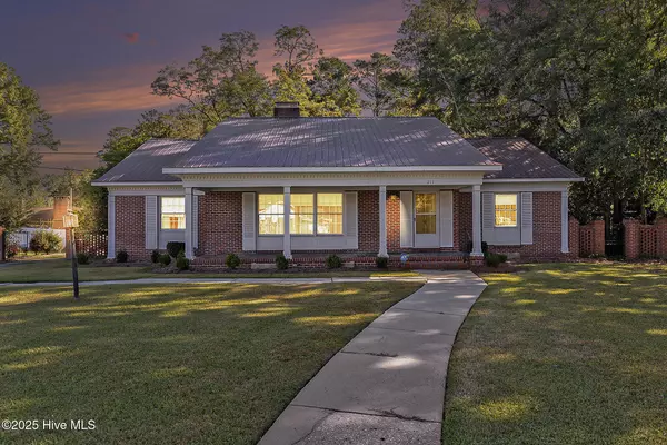 211 Pireway RD, Tabor City, NC 28463