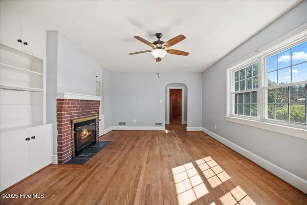 Aberdeen, NC 28315,8696 Aberdeen RD