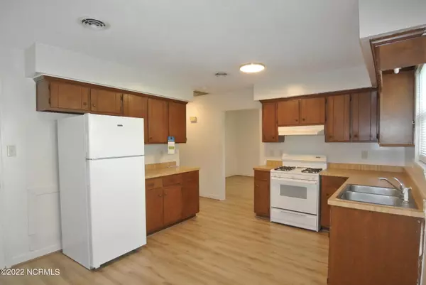 New Bern, NC 28562,1305 Stallings Pkwy #B