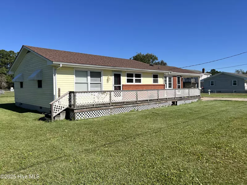 309 Mcdaniel DR, Beaufort, NC 28516