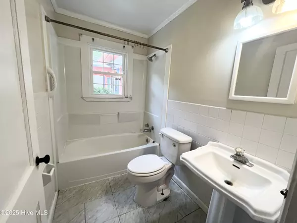 Elizabeth City, NC 27909,1001 W Main ST