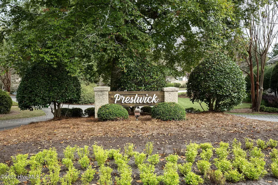 1936 Prestwick LN, Wilmington, NC 28405