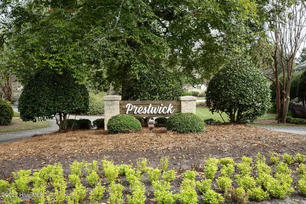 1936 Prestwick LN, Wilmington, NC 28405