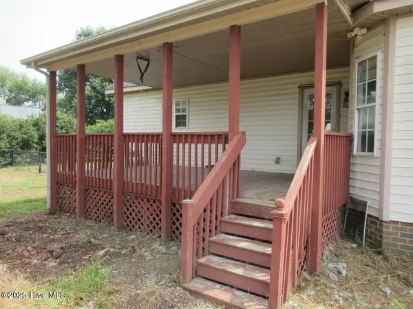 Goldsboro, NC 27534,201 Heron DR