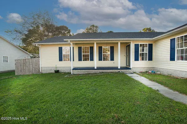 Jacksonville, NC 28540,304 Carlisle CT