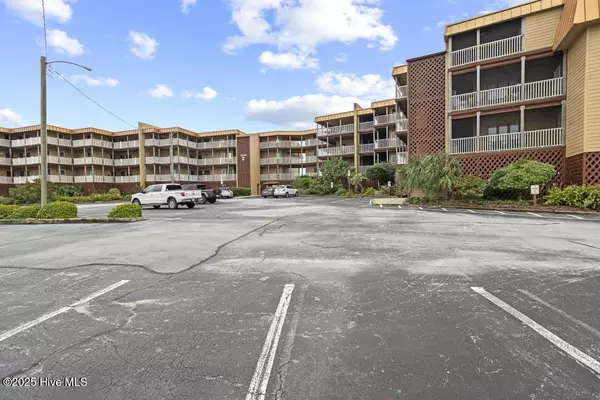 North Topsail Beach, NC 28460,1840 New River Inlet RD #Unit 2210b