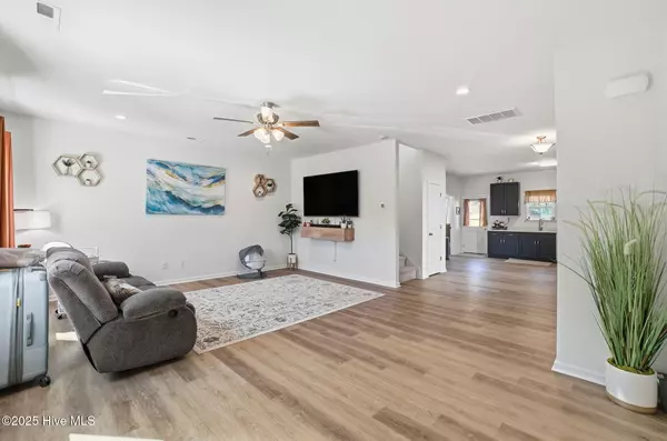 Elizabeth City, NC 27909,1103 Peartree RD