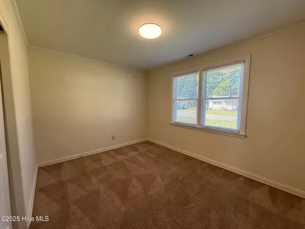 Jacksonville, NC 28540,2261 Onslow DR