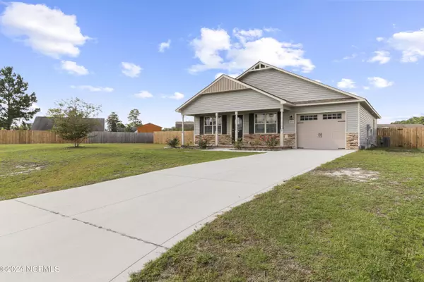 Richlands, NC 28574,403 Duncan DR S