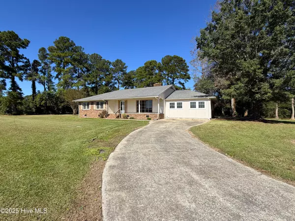 Belhaven, NC 27810,772 Foreman LN