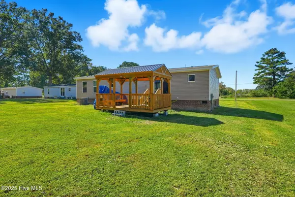 Elizabeth City, NC 27909,1396 Nixonton RD