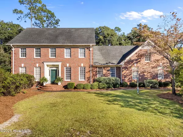 2107 S Churchill DR, Wilmington, NC 28403