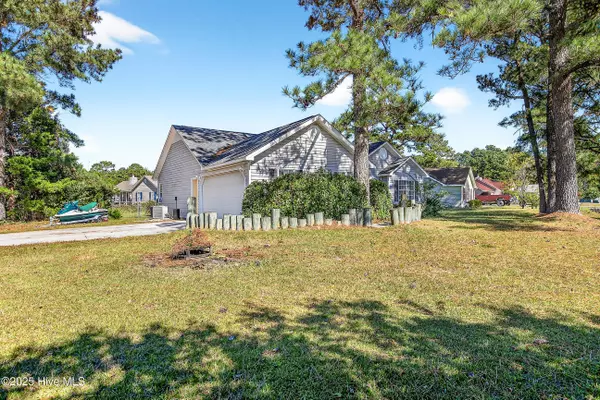 Hubert, NC 28539,500 Dion DR