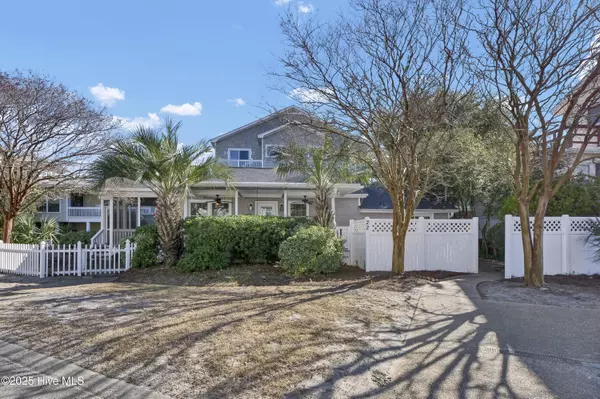 22 Lagoon DR, Wrightsville Beach, NC 28480