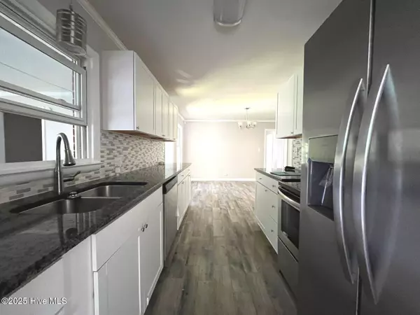 Fayetteville, NC 28303,905 Lewis ST