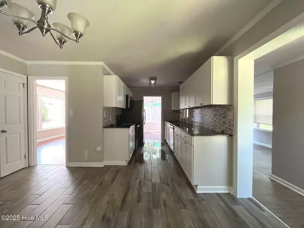 Fayetteville, NC 28303,905 Lewis ST