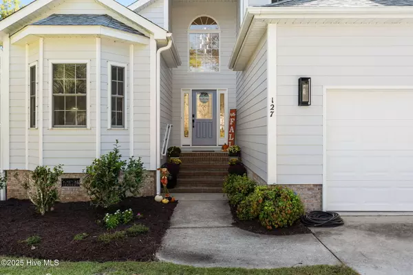 Supply, NC 28462,127 Clubhouse DR SW