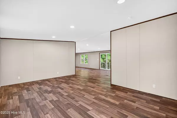 Jacksonville, NC 28546,107 Lees LN