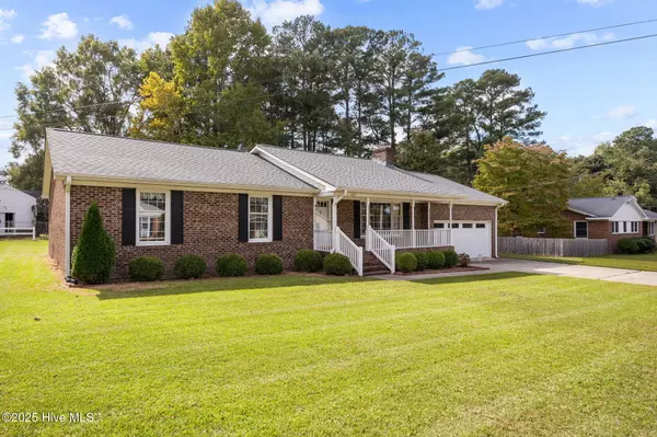 Greenville, NC 27858,402 Kirkland DR