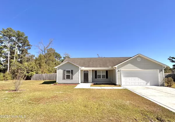 601 Denim DR, Richlands, NC 28574