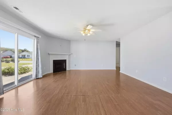 Elizabeth City, NC 27909,304 Kristin ST