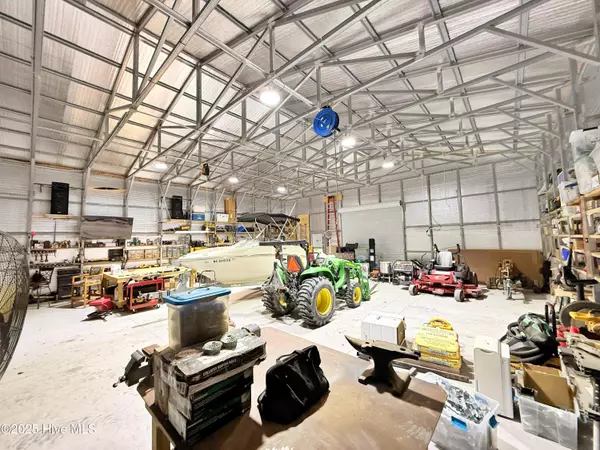 Cove City, NC 28523,600 Dover RD