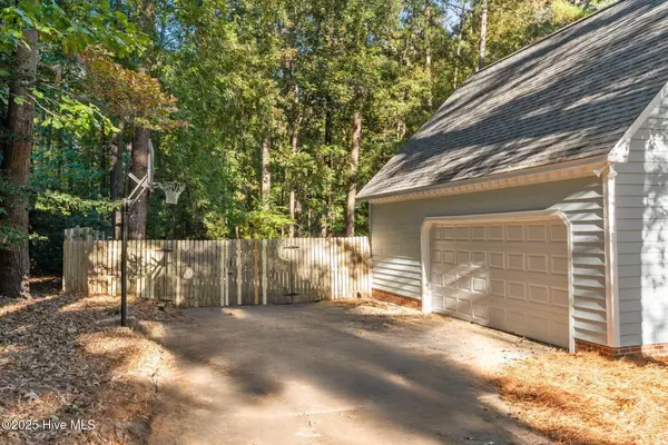 Southern Pines, NC 28387,465 E Hedgelawn WAY
