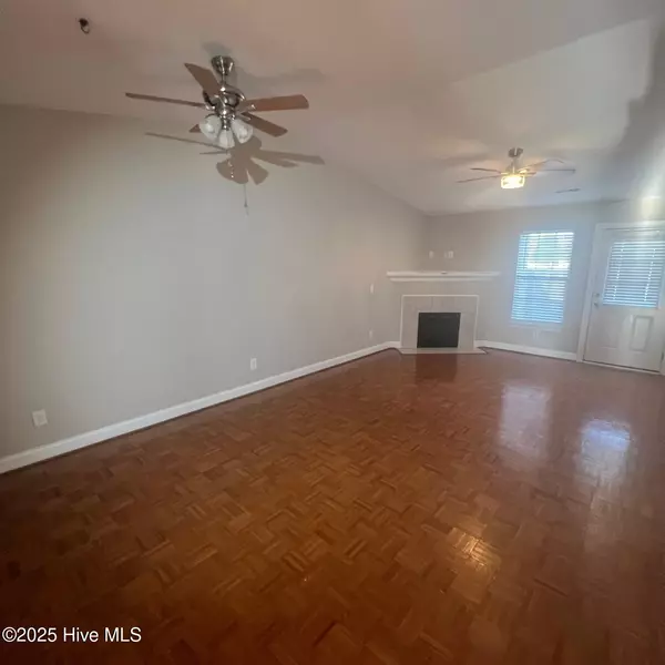 Winterville, NC 28590,310 Jeremy LN #B