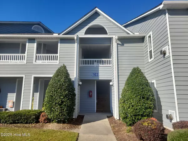 Greenville, NC 27858,103 Breezewood DR #F